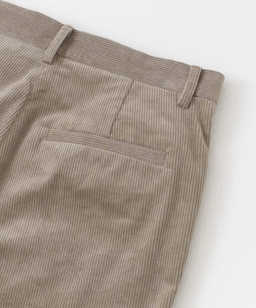 UR Lab.(アーバンリサーチラボ)の「『34サイズ/低身長向けも展開』コーデュロイフレアパンツ(その他パンツ・レディース・ブルー/ベージュ系その他・34/36/38)」の20枚目の写真