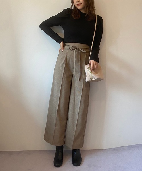 OLIVE des OLIVE（オリーブデオリーブ）の「花ジャガードパワショルプルオーバー（Tシャツ/カットソー・レディース・オフホワイト/ブラック/ベージュ/ボルドー・FREE）」の15枚目の写真