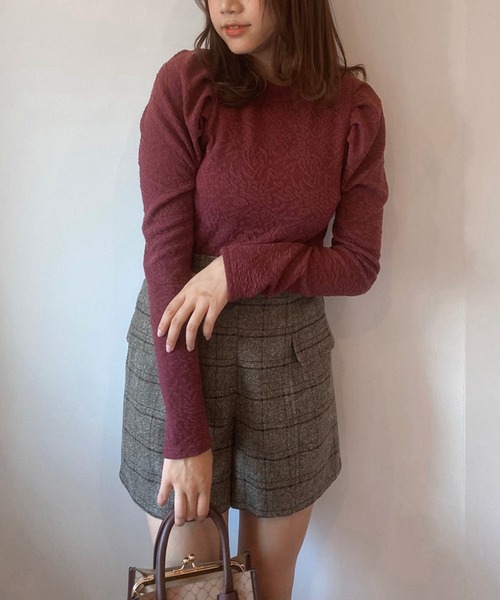 OLIVE des OLIVE（オリーブデオリーブ）の「花ジャガードパワショルプルオーバー（Tシャツ/カットソー・レディース・オフホワイト/ブラック/ベージュ/ボルドー・FREE）」の11枚目の写真