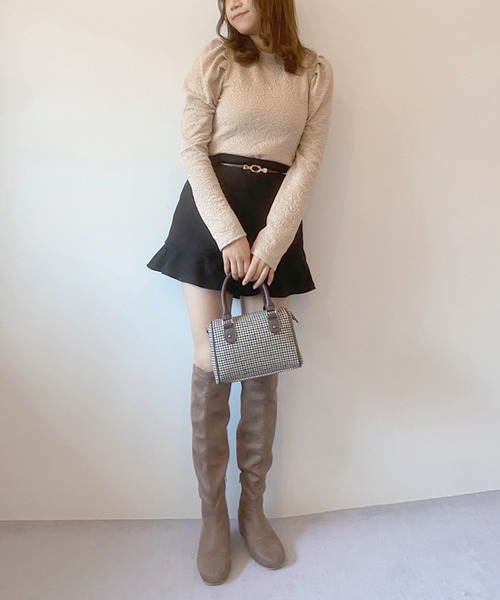 OLIVE des OLIVE（オリーブデオリーブ）の「花ジャガードパワショルプルオーバー（Tシャツ/カットソー・レディース・オフホワイト/ブラック/ベージュ/ボルドー・FREE）」の7枚目の写真