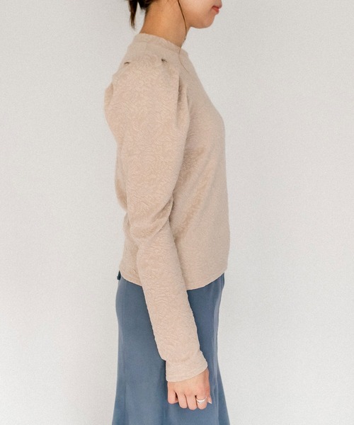 OLIVE des OLIVE（オリーブデオリーブ）の「花ジャガードパワショルプルオーバー（Tシャツ/カットソー・レディース・オフホワイト/ブラック/ベージュ/ボルドー・FREE）」の18枚目の写真