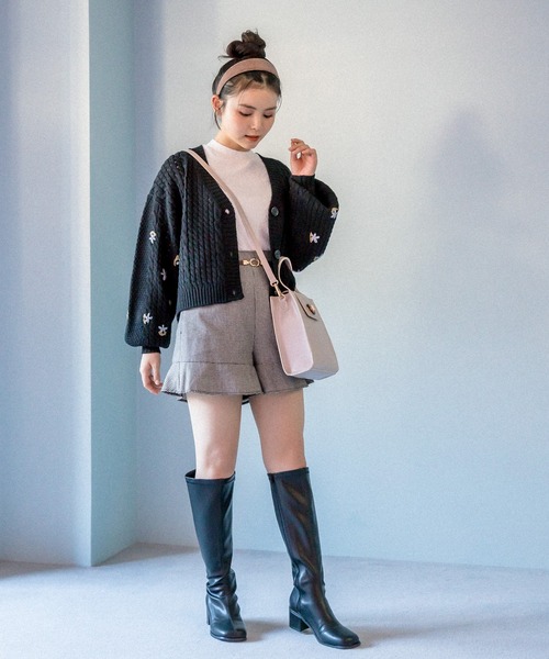 OLIVE des OLIVE（オリーブデオリーブ）の「花ジャガードパワショルプルオーバー（Tシャツ/カットソー・レディース・オフホワイト/ブラック/ベージュ/ボルドー・FREE）」の8枚目の写真