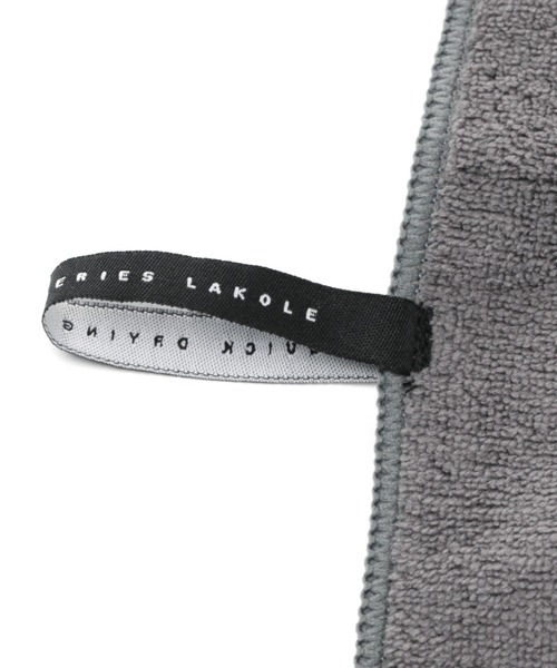 LAKOLE（ラコレ）の「クイックドライフェイスタオル / 235566（タオル・レディース・チャコール/アイボリー・FREE）」の3枚目の写真