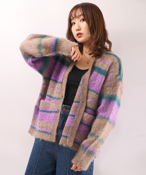 EACH.（イーチ）の「【EACH】OVERSIZED STRIPE CD　ストライプニットカーディガン オーバーサイズ ビッグシルエット（カーディガン/ボレロ・レディース・ブラウン/グリーン・FREE）」の2枚目の写真