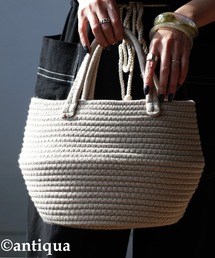 ナチュラル風合い。ロープバッグ