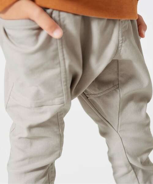 BREEZE（ブリーズ）の「あったかもっとストレッチタイトパンツ_裏起毛ハイパーストレッチ（その他パンツ・キッズ・ブラック/ブラウン/ダークグリーン/インディゴブルー/レインボー/ベージュ/キャメル・110/130/140/150/90/100/120）」の17枚目の写真