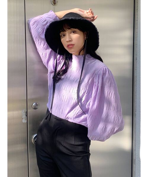 EMODA（エモダ）の「ハイネックパフスリーブブラウス（シャツ/ブラウス・レディース・ホワイト/ブラック/パープル・FREE）」の4枚目の写真