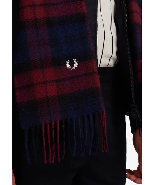 FRED PERRY（フレッドペリー）の「Tartan Scarf（ストール/ショール・メンズ・ネイビー/グレー・ONE SIZE）」の9枚目の写真