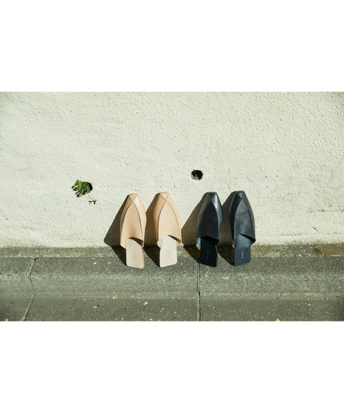 BLACK BY MOUSSY（ブラックバイマウジー）の「square mule（スクエアミュール）（その他シューズ・レディース・ベージュ/ブラック・38/37/36）」の14枚目の写真