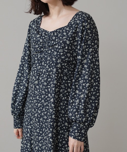 N.(N. Natural Beauty Basic)(エヌエヌナチュラルビューティーベーシック)の「◆スクエアネック小花マキシワンピース(ワンピース・レディース・ネイビー/オフホワイト/グリーン・MEDIUM)」の14枚目の写真