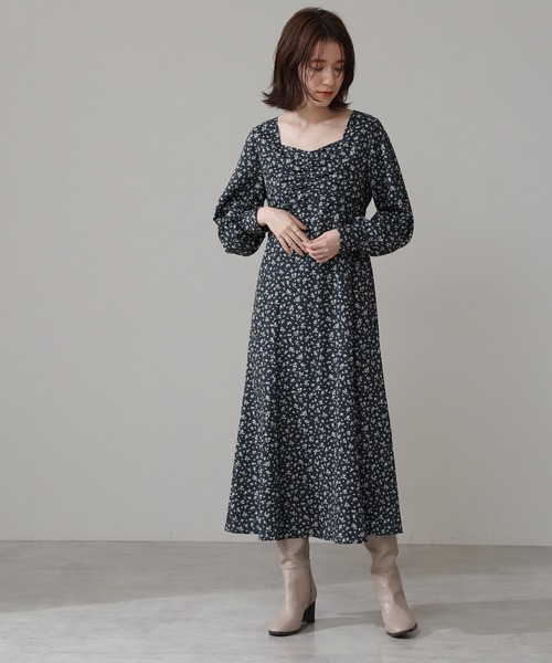 N.(N. Natural Beauty Basic)(エヌエヌナチュラルビューティーベーシック)の「◆スクエアネック小花マキシワンピース(ワンピース・レディース・ネイビー/オフホワイト/グリーン・MEDIUM)」の11枚目の写真