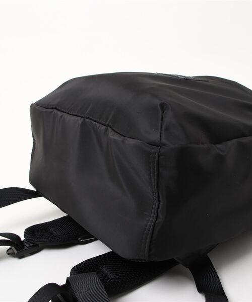 Jouet(ジョエット)の「【 JOUET / ジョエット 】微光沢 10ポケット リュック_(バックパック/リュック・レディース・ブラック/ベージュ・FREE)」の9枚目の写真