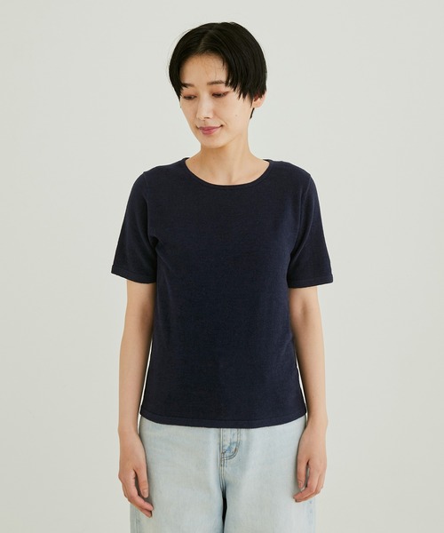 SALON adam et rope'（サロン アダム エ ロペ）の「【極上の肌ざわり】コンパクトクルーネックT -CreamyCotton /クリーミーコットン-（Tシャツ/カットソー・レディース・オレンジ/ホワイト系その他2/ピンク/オフホワイト/ブラック系その他/ライトグリーン・FREE）」の12枚目の写真