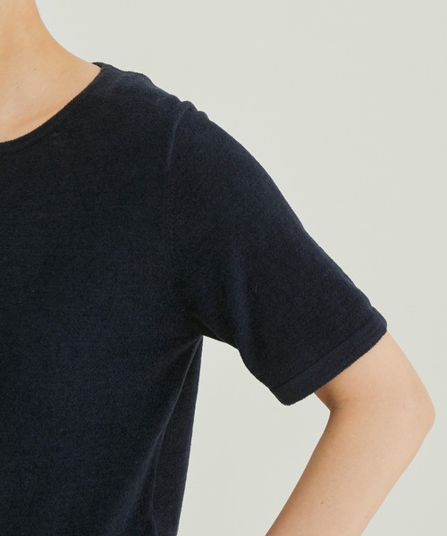 SALON adam et rope'（サロン アダム エ ロペ）の「【極上の肌ざわり】コンパクトクルーネックT -CreamyCotton /クリーミーコットン-（Tシャツ/カットソー・レディース・オレンジ/ホワイト系その他2/ピンク/オフホワイト/ブラック系その他/ライトグリーン・FREE）」の8枚目の写真