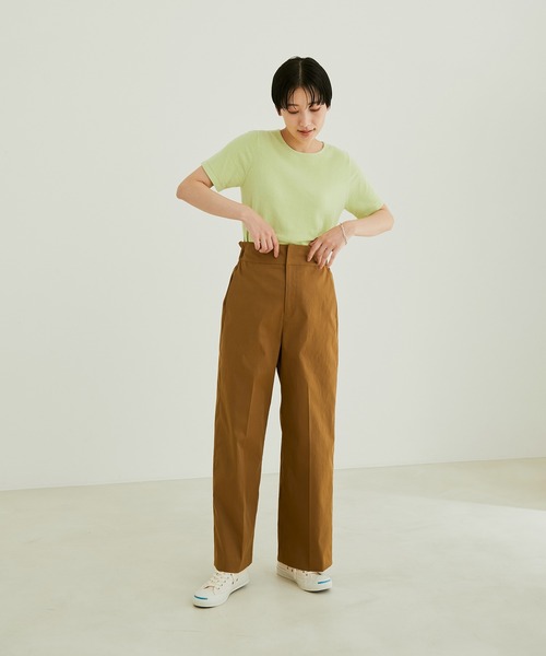 SALON adam et rope'（サロン アダム エ ロペ）の「【極上の肌ざわり】コンパクトクルーネックT -CreamyCotton /クリーミーコットン-（Tシャツ/カットソー・レディース・オレンジ/ホワイト系その他2/ピンク/オフホワイト/ブラック系その他/ライトグリーン・FREE）」の16枚目の写真