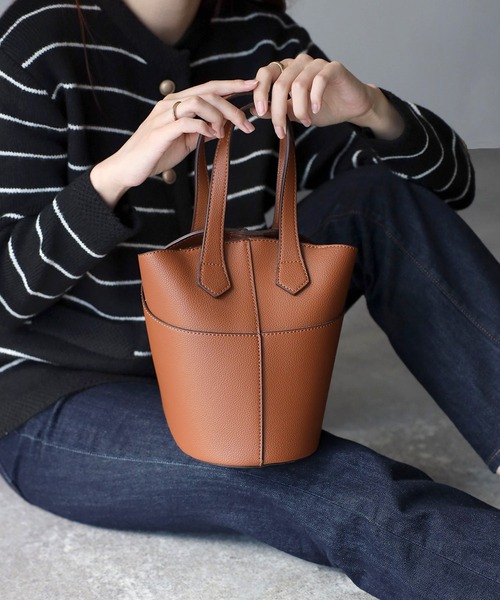 Riberry（リベリー）の「2WAYバケツバッグ（ハンドバッグ・レディース・ホワイト/ブラック/ブラウン/グレー/ベージュ/アイボリー・FREE）」の20枚目の写真