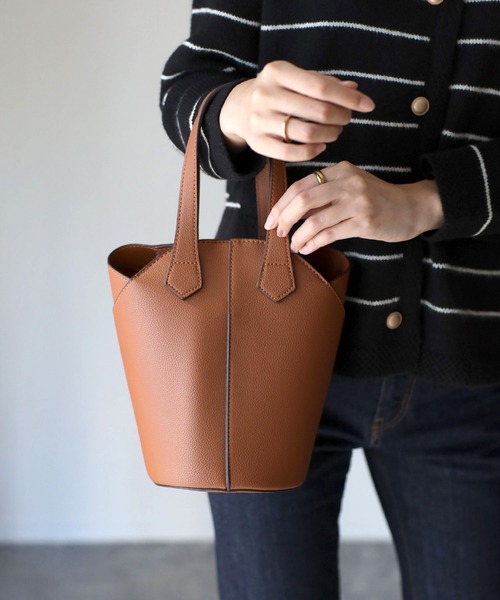 Riberry（リベリー）の「2WAYバケツバッグ（ハンドバッグ・レディース・ホワイト/ブラック/ブラウン/グレー/ベージュ/アイボリー・FREE）」の21枚目の写真