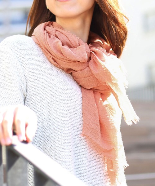 sankyo shokai（サンキョウショウカイ）の「大判ストール薄手（ストール/ショール・レディース・モカ/ライトブルー/ピンクベージュ/ブルー/セージグリーン/オレンジ/グリーン・FREE）」の20枚目の写真