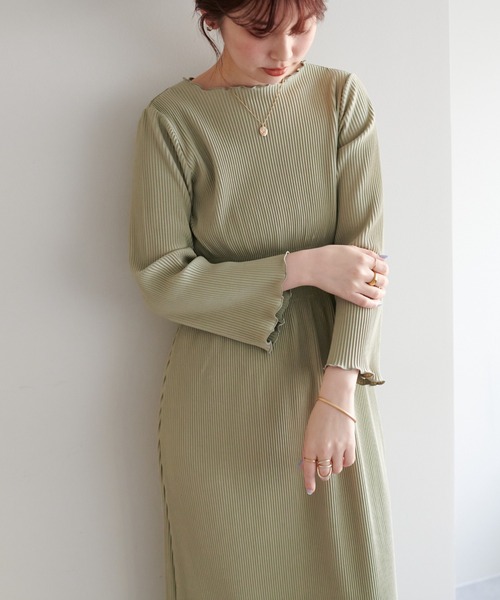 natural couture（ナチュラルクチュール）の「大人上品な1着 ウエストシャーリングプリーツワンピース（ワンピース・レディース・ブラック/オレンジ/ミント/グレイッシュベージュ・FREE）」の3枚目の写真