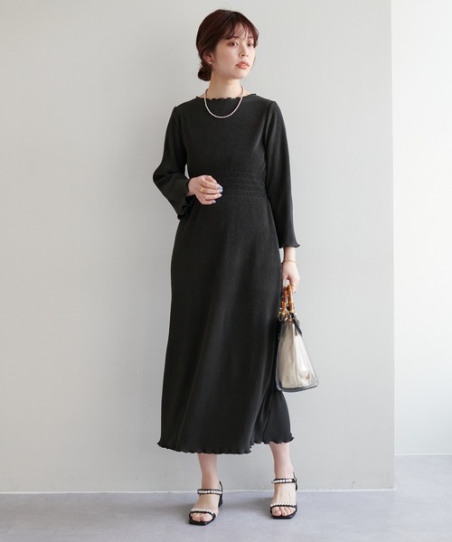 natural couture（ナチュラルクチュール）の「大人上品な1着 ウエストシャーリングプリーツワンピース（ワンピース・レディース・ブラック/オレンジ/ミント/グレイッシュベージュ・FREE）」の5枚目の写真