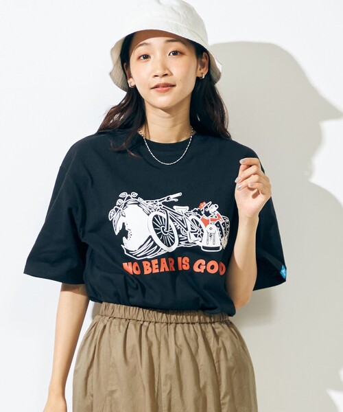 SHARE PARK（シェアパーク）の「【UNISEX】UVカット アートコラボTシャツ〈BEAR〉（Tシャツ/カットソー・メンズ・ブルー系/サックスブルー系/ホワイト系/ブラック系・X-LARGE/SMALL/LARGE/X-SMALL/MEDIUM）」の2枚目の写真