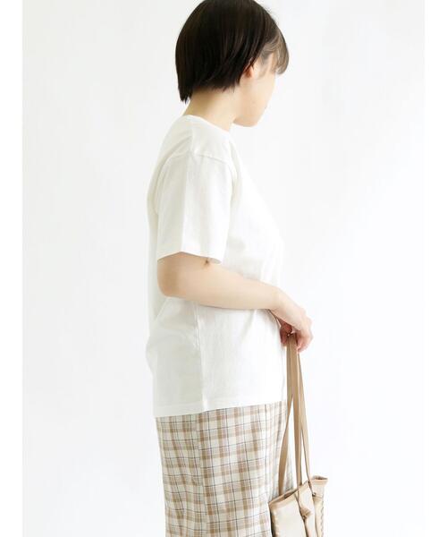 ehka sopo(エヘカソポ)の「【赤い帽子】女の子柄Tシャツ(Tシャツ/カットソー・レディース・ブラック/オフホワイト・フリ-)」の14枚目の写真