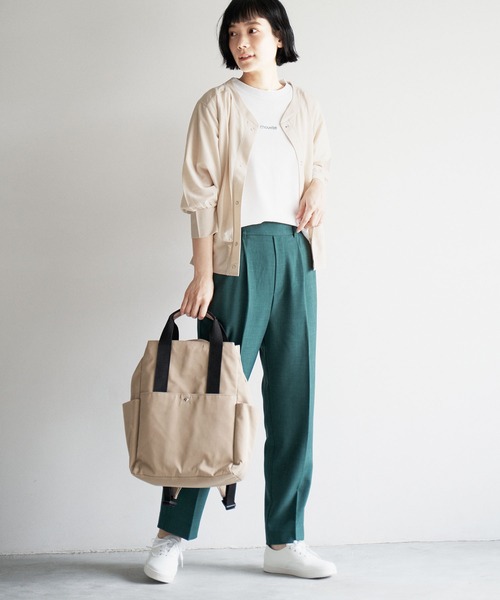 LBC(エルビーシー)の「刺繍ミニロゴT(Tシャツ/カットソー・レディース・ホワイト/チャコールグレー/ベージュ/ブルー・M/L)」の7枚目の写真