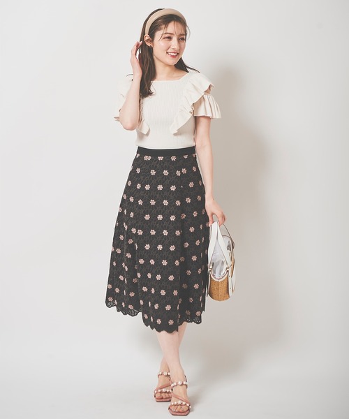 31 Sons de mode（トランテアン　ソン　ドゥ　モード）の「花柄刺繍スカート（スカート・レディース・ブラック/オフホワイト・38/36）」の9枚目の写真