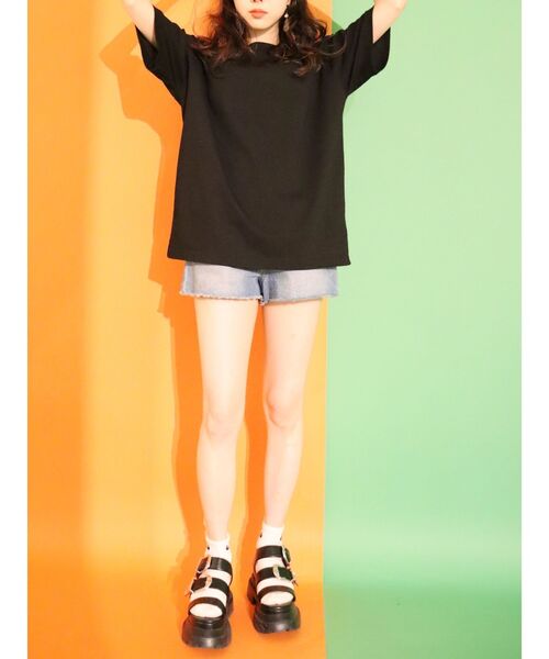 EVRIS（エヴリス）の「ルーズシルエットTEE（Tシャツ/カットソー・レディース・ホワイト/ブラック/グリーン・FREE）」の6枚目の写真