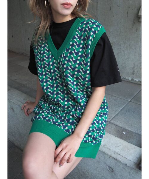 EVRIS（エヴリス）の「ルーズシルエットTEE（Tシャツ/カットソー・レディース・ホワイト/ブラック/グリーン・FREE）」の14枚目の写真