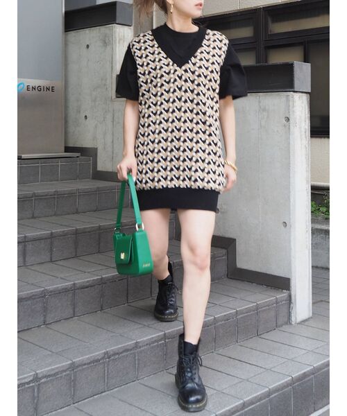 EVRIS（エヴリス）の「ルーズシルエットTEE（Tシャツ/カットソー・レディース・ホワイト/ブラック/グリーン・FREE）」の18枚目の写真