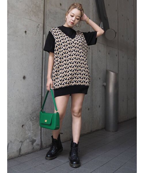 EVRIS（エヴリス）の「ルーズシルエットTEE（Tシャツ/カットソー・レディース・ホワイト/ブラック/グリーン・FREE）」の19枚目の写真