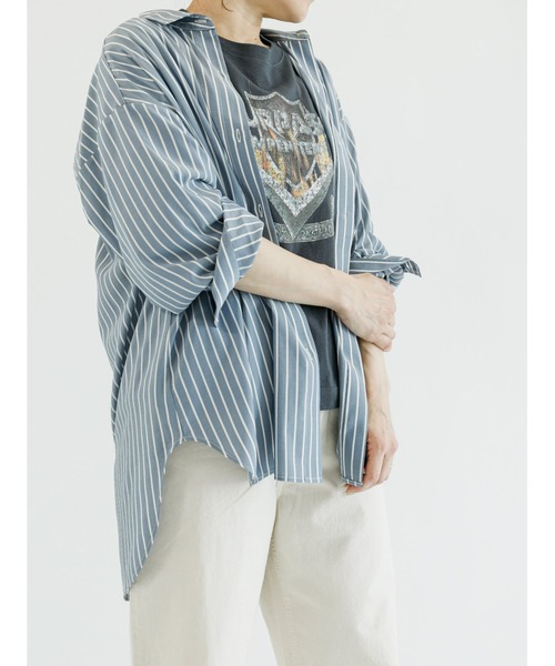 Samansa Mos2 blue（サマンサモスモスブルー）の「【接触冷感】マルチスタイルシャツ（シャツ/ブラウス・レディース・ホワイト/ネイビー/オフホワイト/サックスブルー/イエロー/ブルー/ラベンダー・MEDIUM/LARGE）」の3枚目の写真