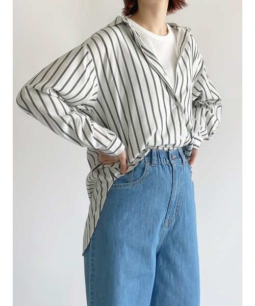 Samansa Mos2 blue（サマンサモスモスブルー）の「【接触冷感】マルチスタイルシャツ（シャツ/ブラウス・レディース・ホワイト/ネイビー/オフホワイト/サックスブルー/イエロー/ブルー/ラベンダー・MEDIUM/LARGE）」の2枚目の写真