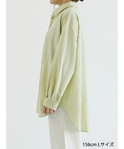 Samansa Mos2 blue（サマンサモスモスブルー）の「【接触冷感】マルチスタイルシャツ（シャツ/ブラウス・レディース・ホワイト/ネイビー/オフホワイト/サックスブルー/イエロー/ブルー/ラベンダー・MEDIUM/LARGE）」の16枚目の写真