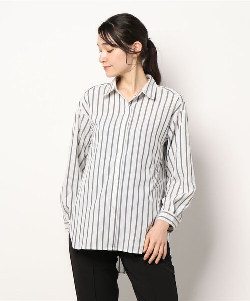 Samansa Mos2 blue（サマンサモスモスブルー）の「【接触冷感】マルチスタイルシャツ（シャツ/ブラウス・レディース・ホワイト/ネイビー/オフホワイト/サックスブルー/イエロー/ブルー/ラベンダー・MEDIUM/LARGE）」の21枚目の写真