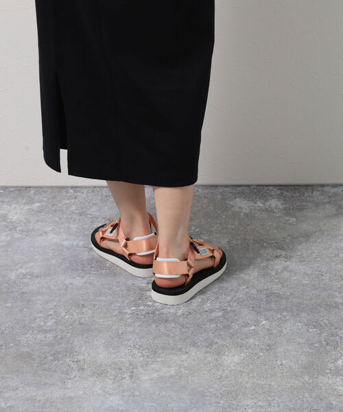 NOLLEY’S(ノーリーズ)の「【SUICOKE/スイコック】 DEPA-Cab(サンダル・レディース・ベージュ/サーモンピンク/ブラック・23/24)」の6枚目の写真