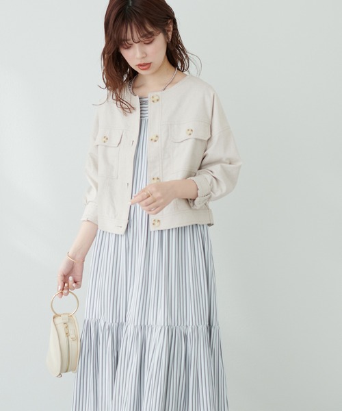 natural couture(ナチュラルクチュール)の「綿麻ノーカラー7分袖ショートブルゾン(ブルゾン・レディース・ライトベージュ/オフホワイト/スミクロ・FREE)」の8枚目の写真