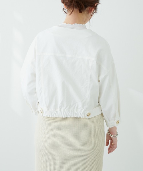 natural couture(ナチュラルクチュール)の「綿麻ノーカラー7分袖ショートブルゾン(ブルゾン・レディース・ライトベージュ/オフホワイト/スミクロ・FREE)」の17枚目の写真