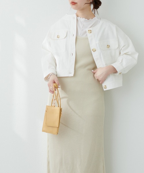 natural couture(ナチュラルクチュール)の「綿麻ノーカラー7分袖ショートブルゾン(ブルゾン・レディース・ライトベージュ/オフホワイト/スミクロ・FREE)」の13枚目の写真