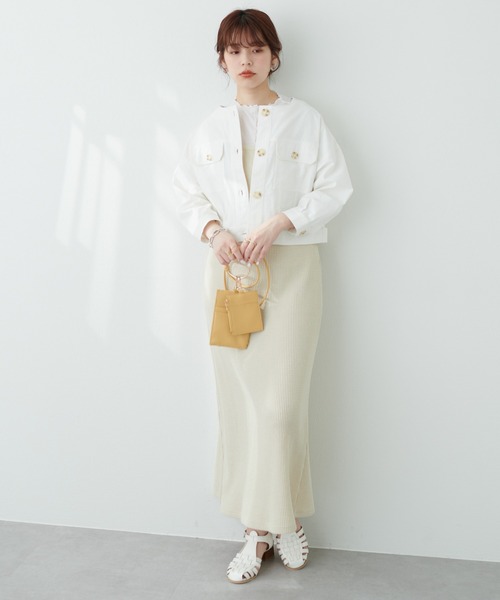 natural couture(ナチュラルクチュール)の「綿麻ノーカラー7分袖ショートブルゾン(ブルゾン・レディース・ライトベージュ/オフホワイト/スミクロ・FREE)」の14枚目の写真