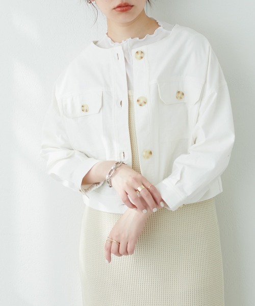 natural couture(ナチュラルクチュール)の「綿麻ノーカラー7分袖ショートブルゾン(ブルゾン・レディース・ライトベージュ/オフホワイト/スミクロ・FREE)」の12枚目の写真