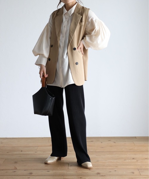 sakishimatokyo（サキシマトーキョー）の「【6色展開 】ボリューム袖 バックギャザーブラウス（シャツ/ブラウス・レディース・オフホワイト/ブラック/ピンク/ブラウン/グリーン/カーキ・FREE）」の12枚目の写真