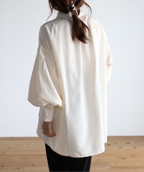 sakishimatokyo（サキシマトーキョー）の「【6色展開 】ボリューム袖 バックギャザーブラウス（シャツ/ブラウス・レディース・オフホワイト/ブラック/ピンク/ブラウン/グリーン/カーキ・FREE）」の9枚目の写真