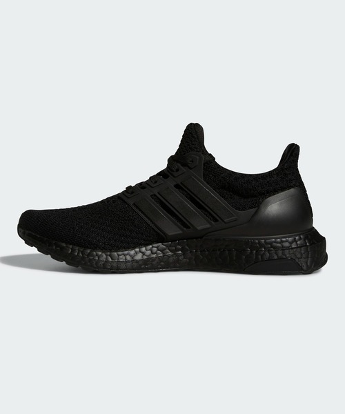 adidas（アディダス）の「ウルトラブースト 5 DNA ランニング スポーツウェア ライフスタイル / Ultraboost 5 DNA Running Sportswear Lifestyle / アディダス（レディース）（スニーカー・レディース・ブラック×ブラック・22.5cm/23.5cm/24.5cm/23.0cm/24.0cm/25.0cm）」の2枚目の写真