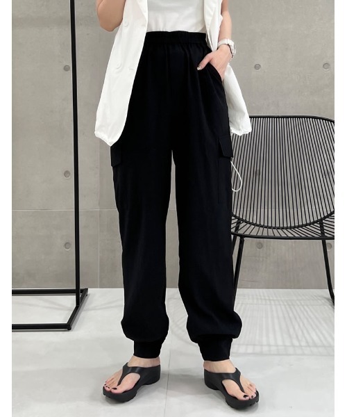 Re:EDIT（リエディ）の「[低身長/高身長サイズ有]リップルワークカーゴパンツ（カーゴパンツ・レディース・ホワイト/ブラック/チャコールグレー/モカ・SMALL/MEDIUM/LARGE/SHORT/TALL）」の5枚目の写真