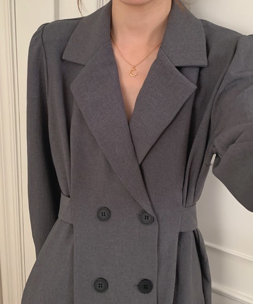 Banner Barrett（バナーバレット）の「袖タックロングテーラードジャケット（テーラードジャケット・レディース・ブラック/グレー/ライトカーキ・FREE）」の12枚目の写真