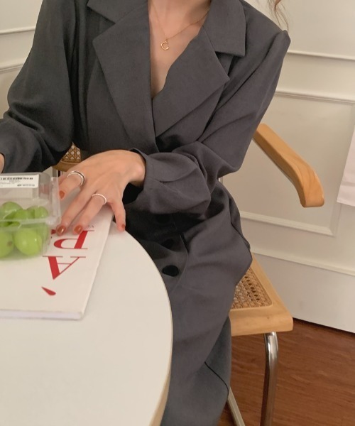 Banner Barrett（バナーバレット）の「袖タックロングテーラードジャケット（テーラードジャケット・レディース・ブラック/グレー/ライトカーキ・FREE）」の14枚目の写真