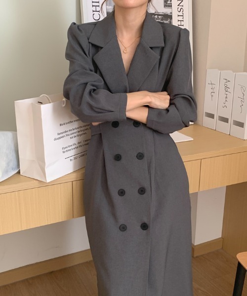 Banner Barrett（バナーバレット）の「袖タックロングテーラードジャケット（テーラードジャケット・レディース・ブラック/グレー/ライトカーキ・FREE）」の21枚目の写真