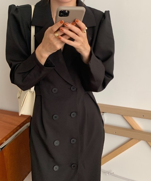 Banner Barrett（バナーバレット）の「袖タックロングテーラードジャケット（テーラードジャケット・レディース・ブラック/グレー/ライトカーキ・FREE）」の22枚目の写真